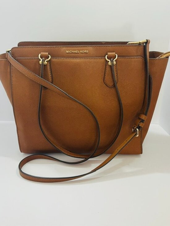 Michael Kors Handbags - Michael Kors Dee Dee Lg Saffiano Leather Convertible Tote Acorn EUC